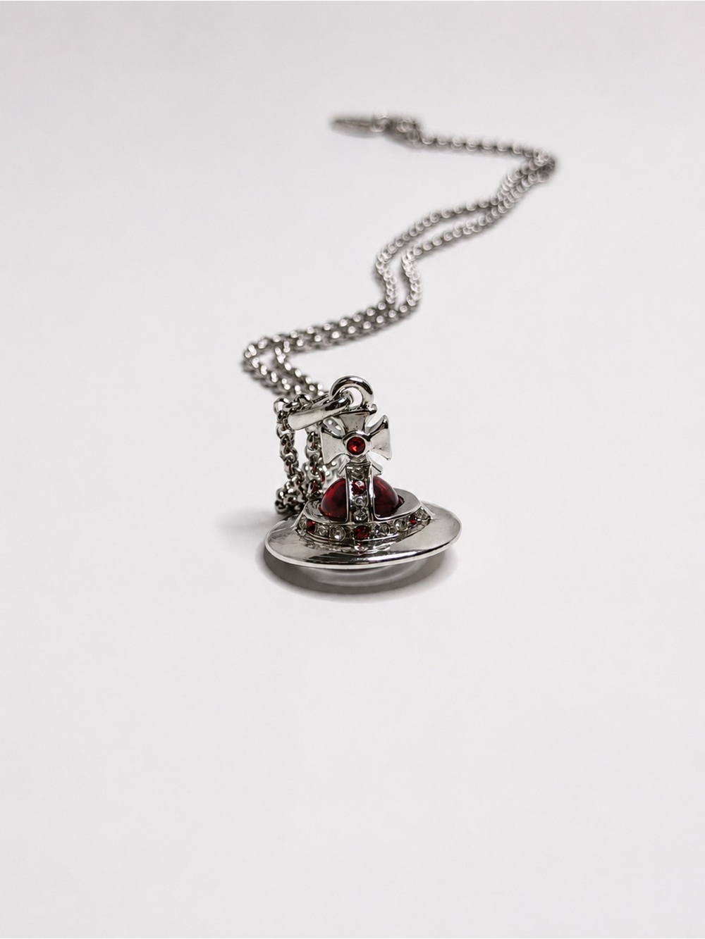 Vivienne Westwood New Tiny Orb Necklace Red Crystal Silver-Tone